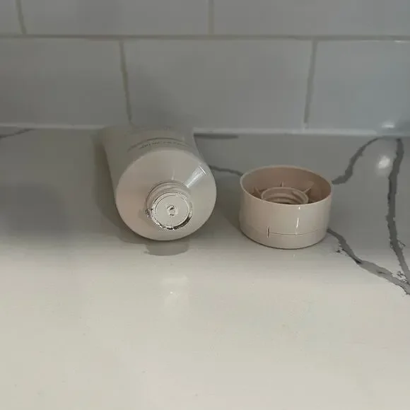 European Wax Center EWC Slow Body Polish Aloe 6.7 fl oz NEW - Picture 3 of 3